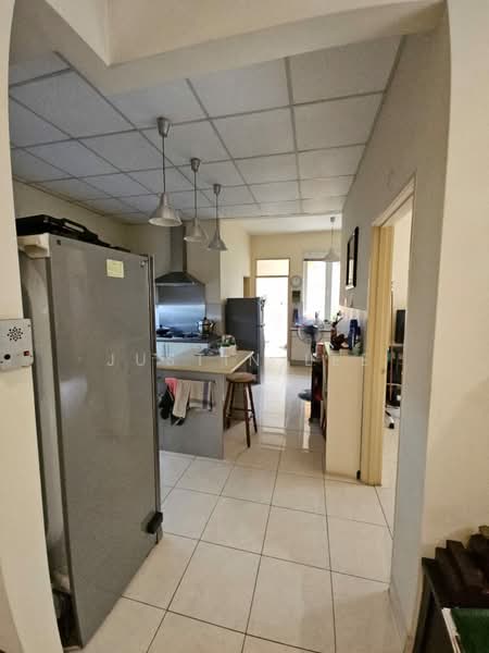 Rumah Berkembar untuk Dijual di Setia Damai (Setia Alam) - Justin Lee - Kitchen - PropertyGuru.com.my
