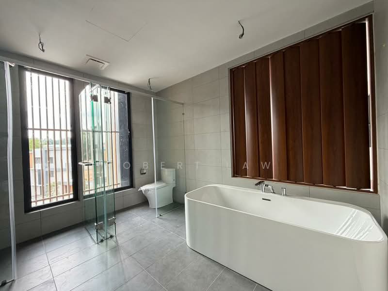 Semi-Detached House for Sale in Wangsa Melawati (Wangsa Maju) - Robert Law - Bathroom - PropertyGuru.com.my