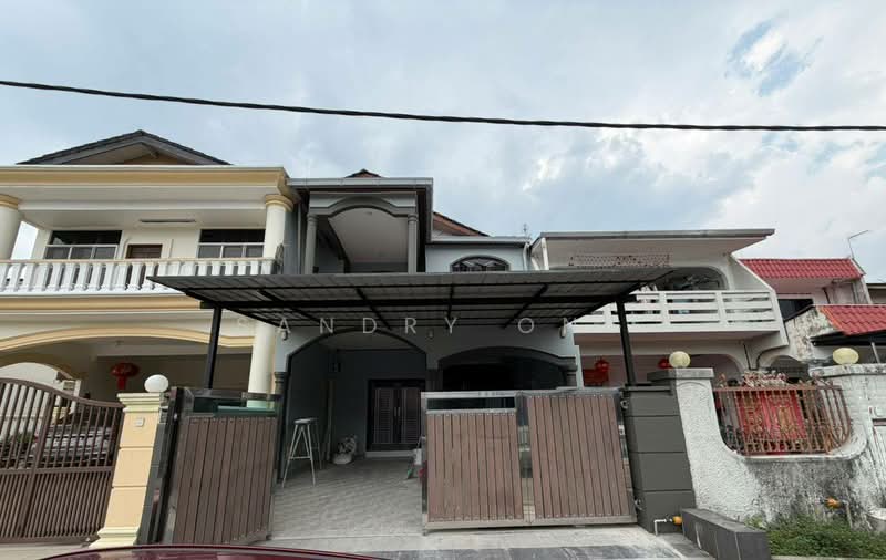 Rumah Teres 2 Tingkat untuk Dijual di Taman Ungku Tun Aminah (Skudai) - Sandry Ong - Exterior - PropertyGuru.com.my