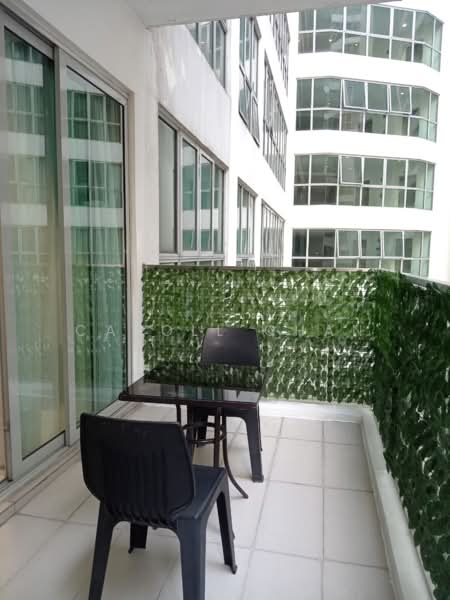 Servis Apartment untuk Dijual di Regalia Residence - Caroll Chan - Balcony - PropertyGuru.com.my