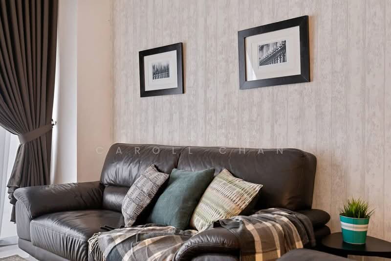 Servis Apartment untuk Dijual di Regalia Residence - Caroll Chan - Living Room - PropertyGuru.com.my
