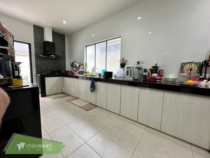 Semi-Detached House for Sale in Ambang Botanic (Klang) - Teresa Teng - Kitchen - PropertyGuru.com.my