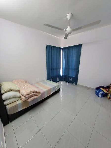 Pangsapuri untuk Dijual di Residensi Laguna Biru 2 - Nazrin Hakimin - Bedroom - PropertyGuru.com.my