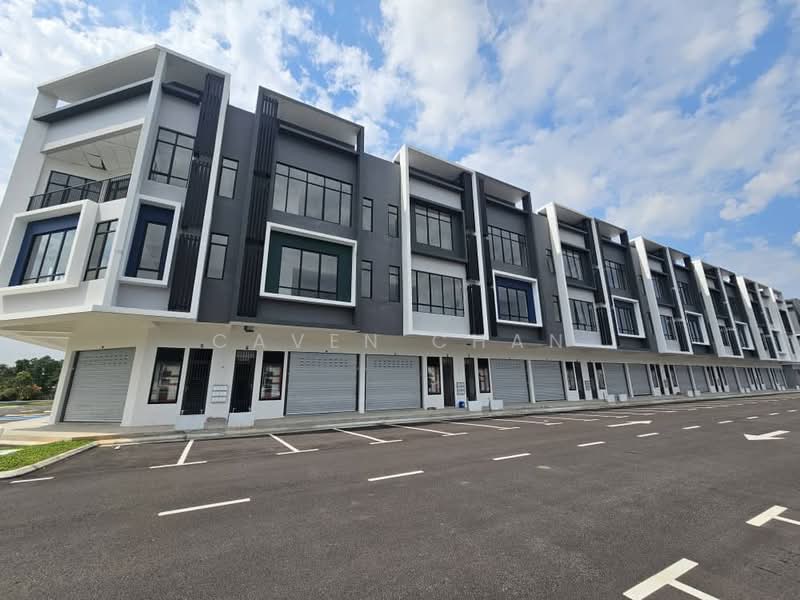 Shop / Office for Rent in Austin Crest (Johor Bahru) - Caven Chan - Exterior - PropertyGuru.com.my