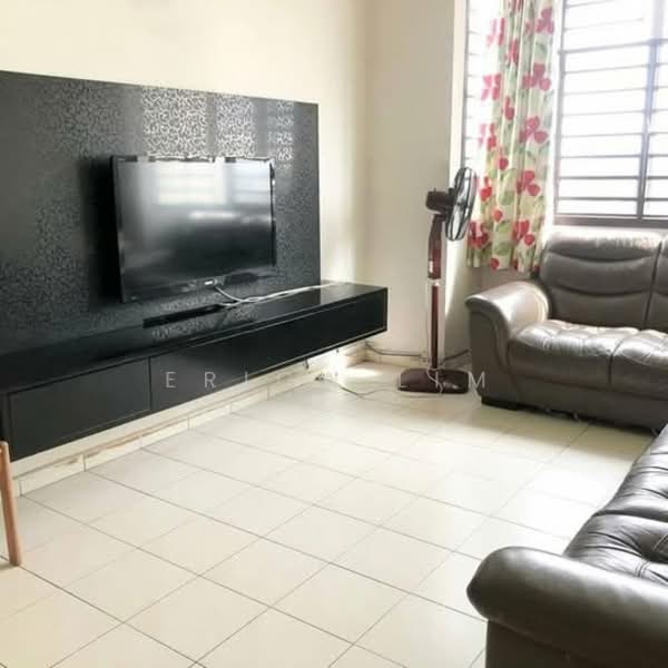 Servis Apartment untuk Disewa di Nusa Perdana Apartment - Erica Lim - Living Room - PropertyGuru.com.my