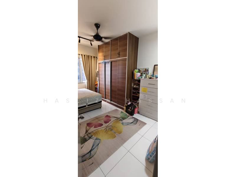 Apartment for Sale at Gapura Bayu - Hasliza Hassan - Bedroom - PropertyGuru.com.my