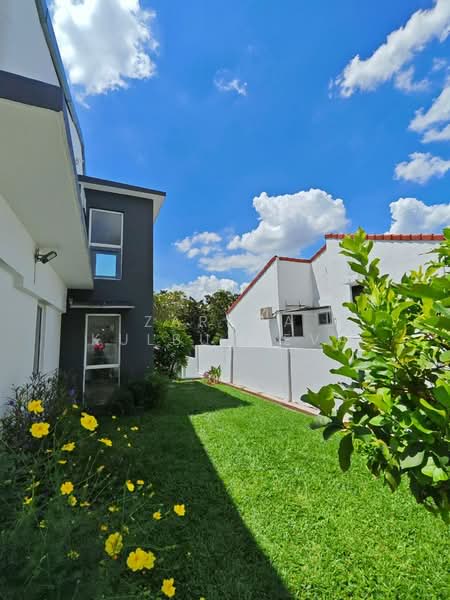 Rumah Banglo untuk Dijual di Bukit Mahkota (Bangi) - Zarema Kulbuzheva - Exterior - PropertyGuru.com.my
