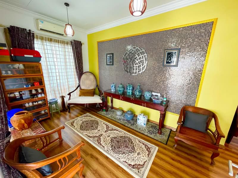 Rumah Teres 2 Tingkat untuk Dijual di Denai Alam (Shah Alam) - Ahmad Fikri Amer Hamzah - Living Room - PropertyGuru.com.my