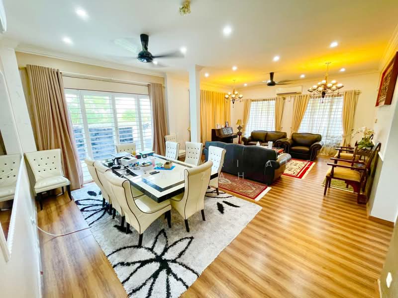 Rumah Teres 2 Tingkat untuk Dijual di Denai Alam (Shah Alam) - Ahmad Fikri Amer Hamzah - Living Room - PropertyGuru.com.my