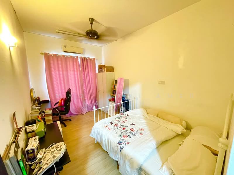 Rumah Teres 2 Tingkat untuk Dijual di Denai Alam (Shah Alam) - Ahmad Fikri Amer Hamzah - Bedroom - PropertyGuru.com.my