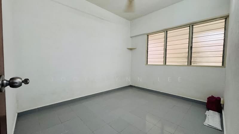 Flat for Sale at Lucky Garden - Jocellynn Lee - PropertyGuru.com.my