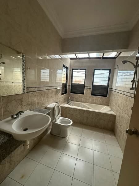 Semi-Detached House for Rent in Taman Mount Austin (Tebrau) - Pooi Leen Voon - PropertyGuru.com.my