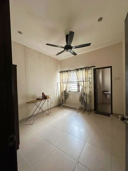 2-storey Terraced House for Sale in Taman Kundang Jaya (Rawang) - Nazrin Hakimin - Interior - PropertyGuru.com.my