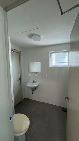 Condominium for Rent at BayStar Condominium - Xinnee . - Bathroom - PropertyGuru.com.my