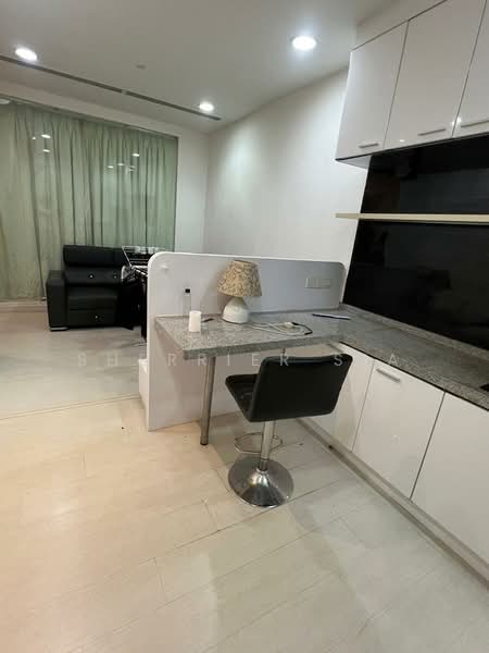 Servis Apartment untuk Dijual di Serviced Residence @ Binjai 8 - Sherrier Sia - Living Room - PropertyGuru.com.my