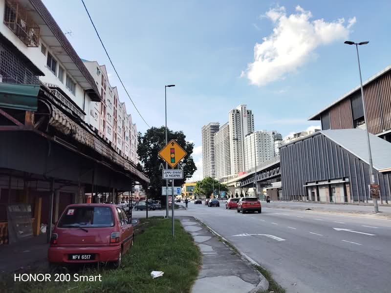 Shop for Rent in Seri Kembangan (Selangor) - Sean Chu - Exterior - PropertyGuru.com.my