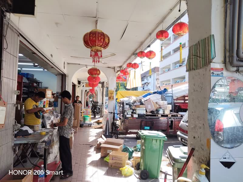 Shop for Rent in Seri Kembangan (Selangor) - Sean Chu - Exterior - PropertyGuru.com.my