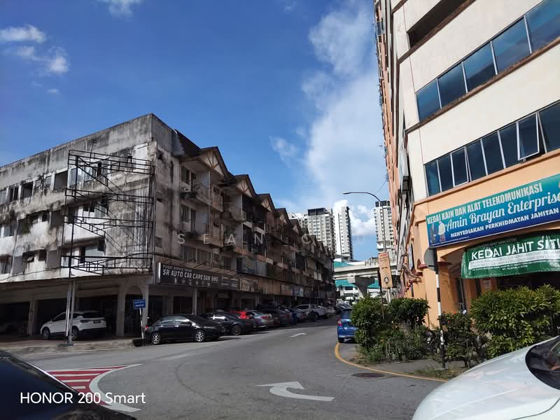 Shop for Rent in Seri Kembangan (Selangor) - Sean Chu - Exterior - PropertyGuru.com.my