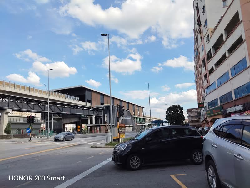 Shop for Rent in Seri Kembangan (Selangor) - Sean Chu - Exterior - PropertyGuru.com.my