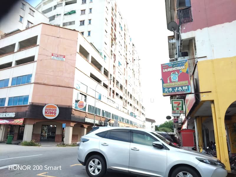 Shop for Rent in Seri Kembangan (Selangor) - Sean Chu - Exterior - PropertyGuru.com.my