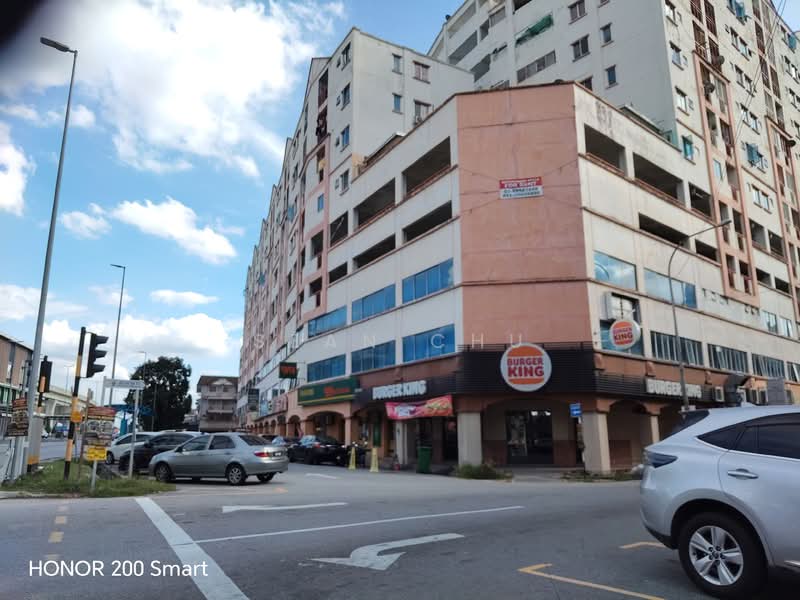 Shop for Rent in Seri Kembangan (Selangor) - Sean Chu - Exterior - PropertyGuru.com.my