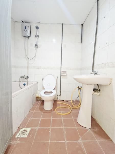 Kondominium untuk Dijual di Villa Emas - Jason Ewe - Bathroom - PropertyGuru.com.my