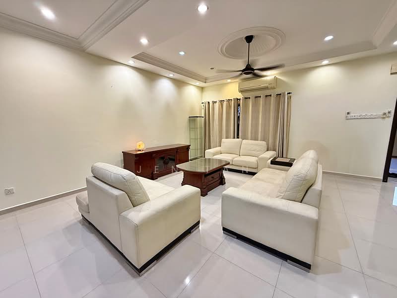 2-storey Terraced House for Rent in Kota Kemuning (Shah Alam) - Jen Tan - Living Room - PropertyGuru.com.my