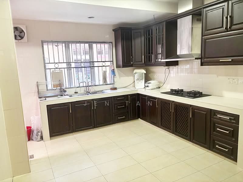 2-storey Terraced House for Rent in Kota Kemuning (Shah Alam) - Jen Tan - Kitchen - PropertyGuru.com.my