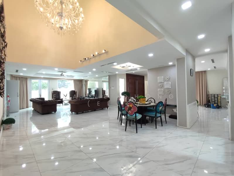 Bungalow for Sale in SS19 (Subang Jaya) - Elaine Chong (Elle) - Living Room - PropertyGuru.com.my