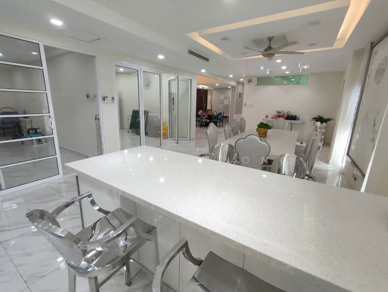 Bungalow for Sale in SS19 (Subang Jaya) - Elaine Chong (Elle) - Dining Room - PropertyGuru.com.my