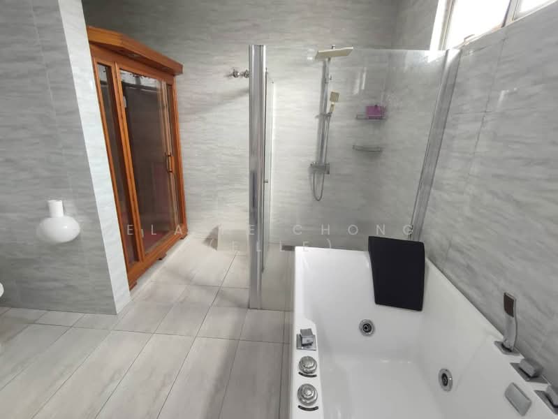 Bungalow for Sale in SS19 (Subang Jaya) - Elaine Chong (Elle) - Bathroom - PropertyGuru.com.my