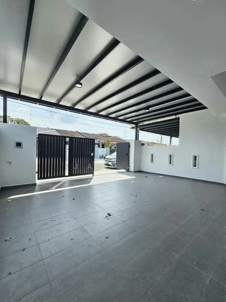 Rumah Teres 1 Tingkat untuk Dijual di Taman Puteri Wangsa (Ulu Tiram) - JAN AU - Exterior - PropertyGuru.com.my