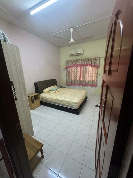 Terraced House for Sale in Taman Wangsa Permai (Kepong) - Calvin Fong - Bedroom - PropertyGuru.com.my