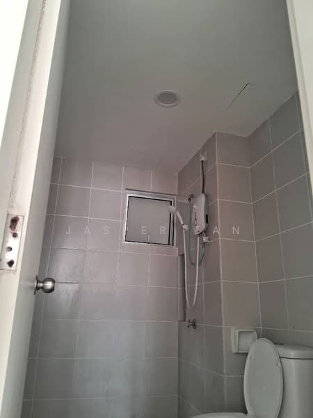 Pangsapuri untuk Disewa di Karisma @ Eco Majestic - Jasper Tan - Bathroom - PropertyGuru.com.my