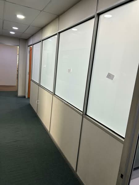 Office for Rent in Taman Shamelin (Cheras) - Chun Wei - Corridor - PropertyGuru.com.my
