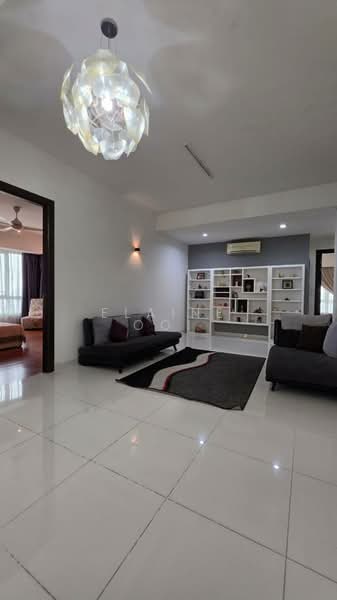 Kondominium untuk Disewa di Gurney Paragon - Elaine Ooi - Living Room - PropertyGuru.com.my