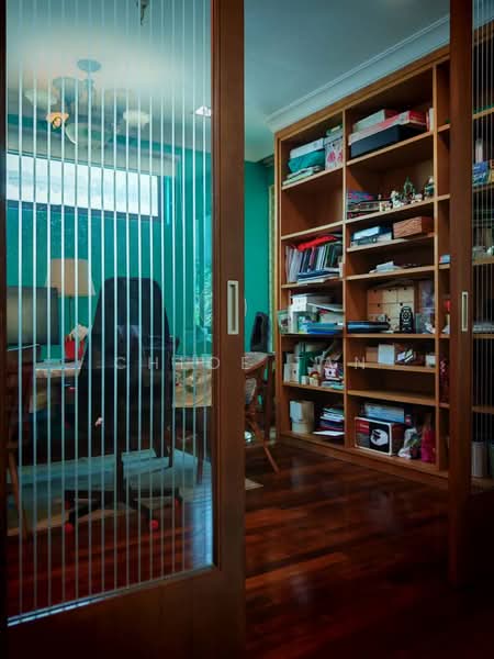 Vila Berkembar untuk Dijual di Kota Kemuning (Shah Alam) - Chloe Tan - Study - PropertyGuru.com.my
