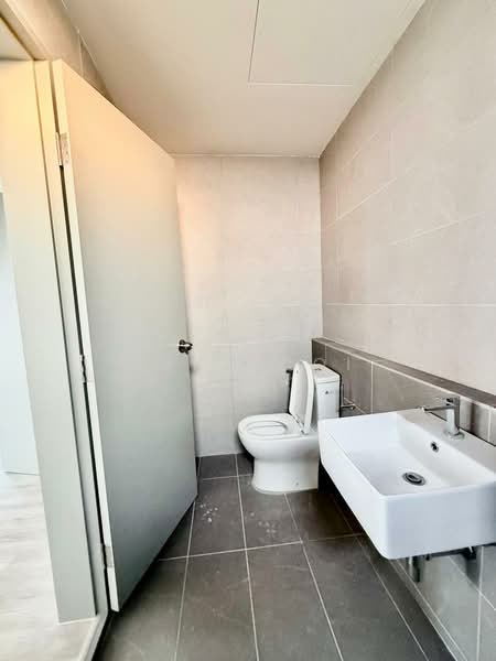 Condominium for Rent at Lakefront Residence - Kar Hooi - Bathroom - PropertyGuru.com.my