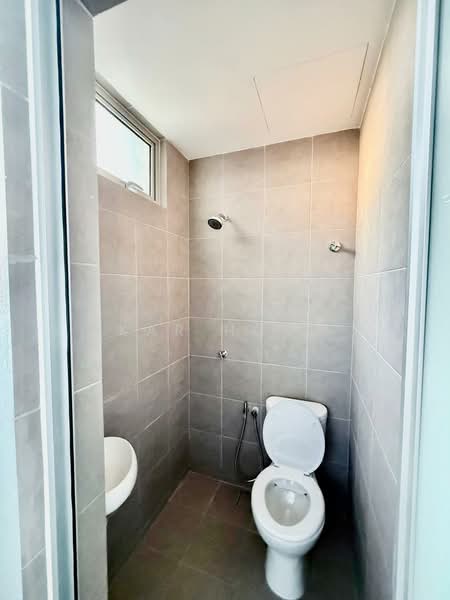Condominium for Rent at Lakefront Residence - Kar Hooi - Bathroom - PropertyGuru.com.my