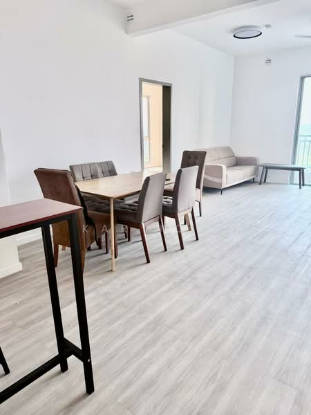 Lakefront Residence - 3