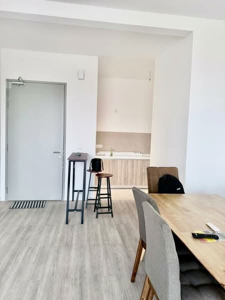 Lakefront Residence - 5