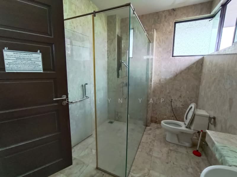 Bungalow for Sale in Subang Heights (Subang Jaya) - Evelyn Yap - Bathroom - PropertyGuru.com.my