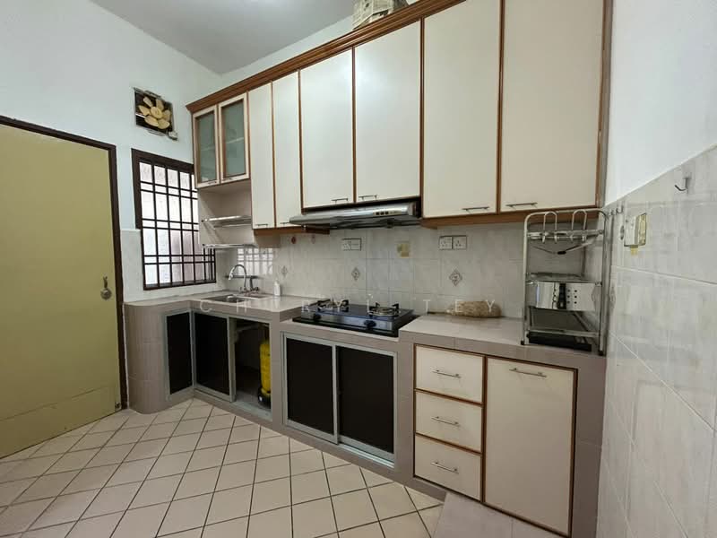 2-storey Terraced House for Rent in Taman Setia Indah (Tebrau) - Cheryl Tey - Kitchen - PropertyGuru.com.my
