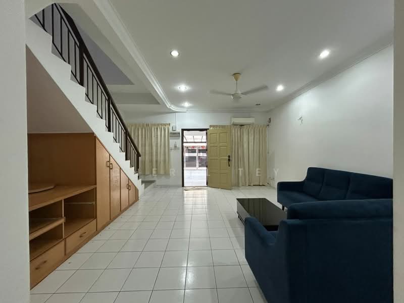 2-storey Terraced House for Rent in Taman Setia Indah (Tebrau) - Cheryl Tey - Living Room - PropertyGuru.com.my