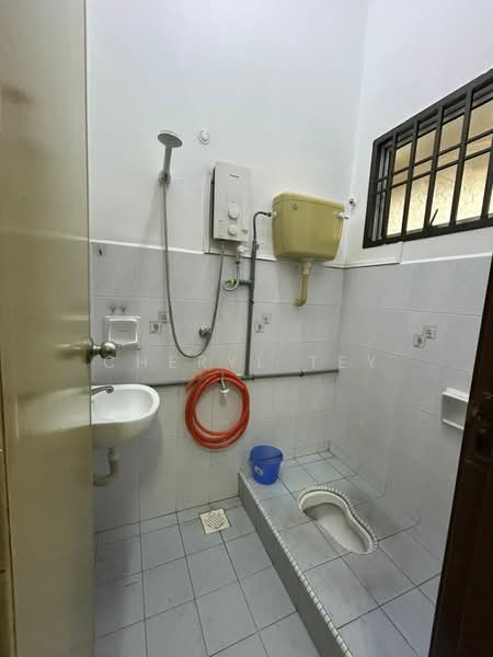 2-storey Terraced House for Rent in Taman Setia Indah (Tebrau) - Cheryl Tey - Bathroom - PropertyGuru.com.my