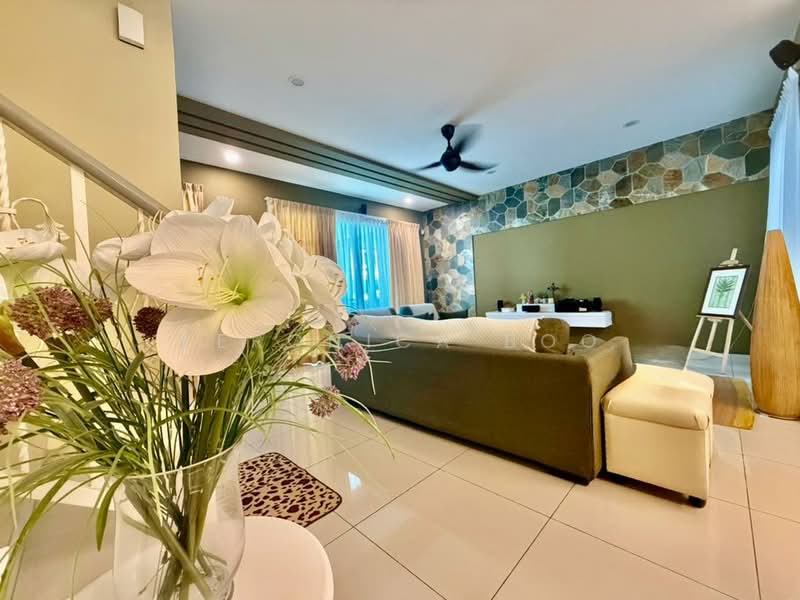 Rumah Teres 2 Tingkat untuk Dijual di Kampung Perlis (Bayan Lepas) - Veronica Boo - Living Room - PropertyGuru.com.my
