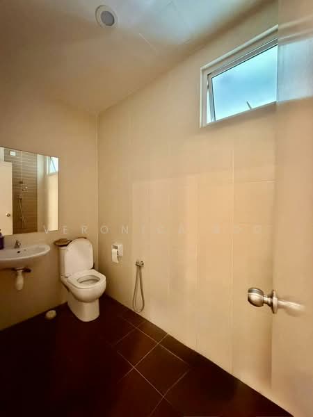 Rumah Teres 2 Tingkat untuk Dijual di Kampung Perlis (Bayan Lepas) - Veronica Boo - Bathroom - PropertyGuru.com.my