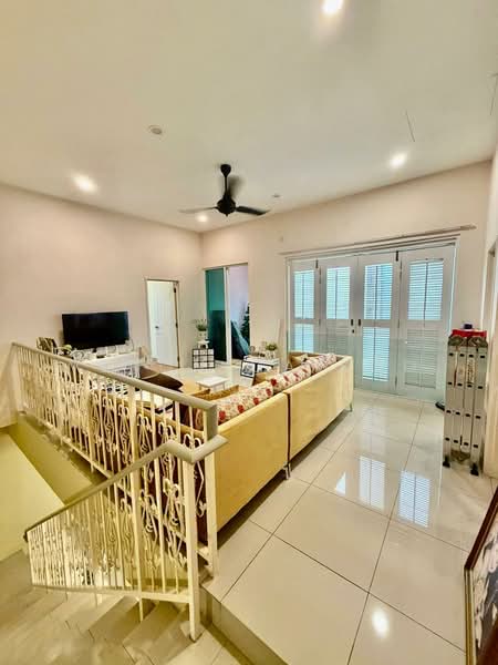 Rumah Teres 2 Tingkat untuk Dijual di Kampung Perlis (Bayan Lepas) - Veronica Boo - Living Room - PropertyGuru.com.my