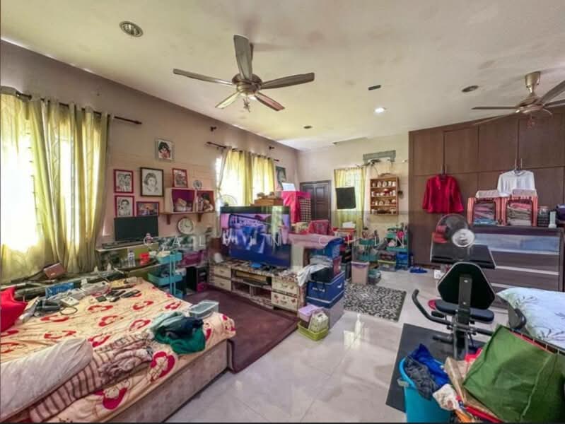 2-storey Terraced House for Sale in Taman Melawati (Ulu Kelang) - calvin Chin - Bedroom - PropertyGuru.com.my