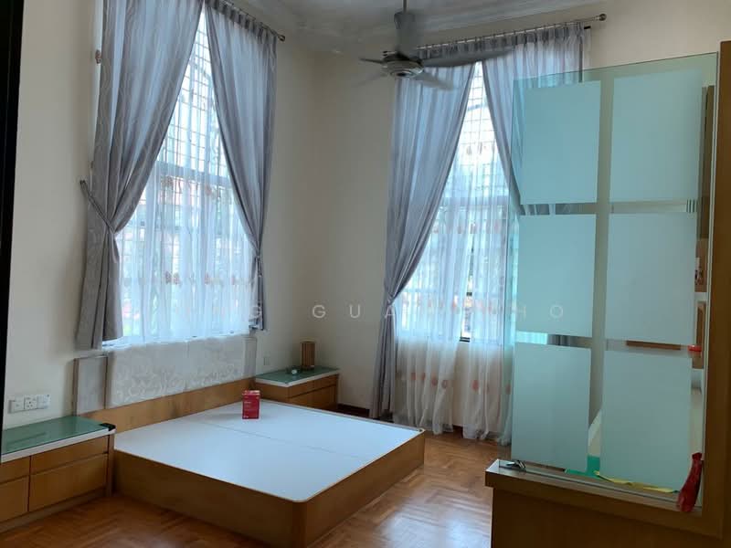 Rumah Berkembar untuk Dijual di Taman Pelangi Indah (Ulu Tiram) - Tong Guan Kho - Bedroom - PropertyGuru.com.my